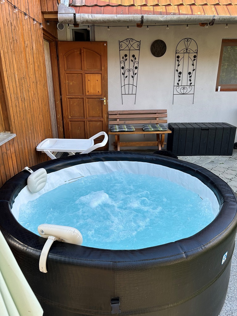 Jacuzzi1